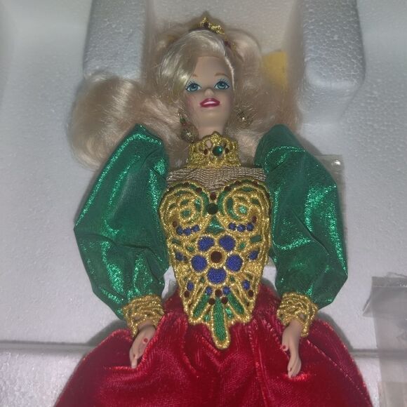 Holiday Jewel Porcelain Barbie Doll issued 1995 by - Picture 5 of 10
